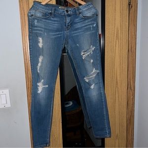 Y2K Distressed low waisted guess jeans